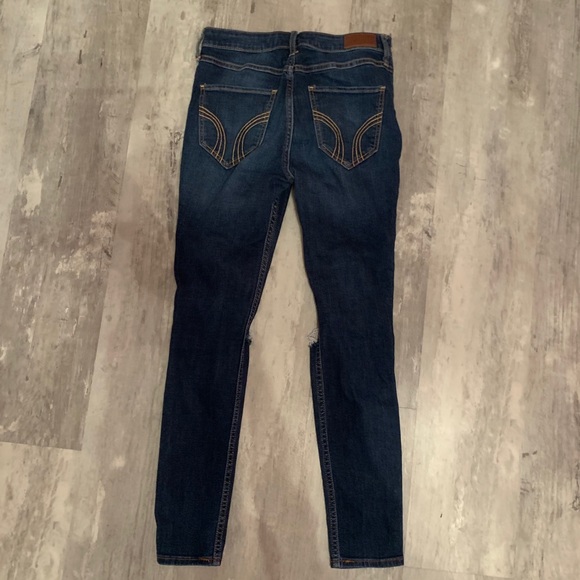 holister hole jeans - Picture 3 of 3